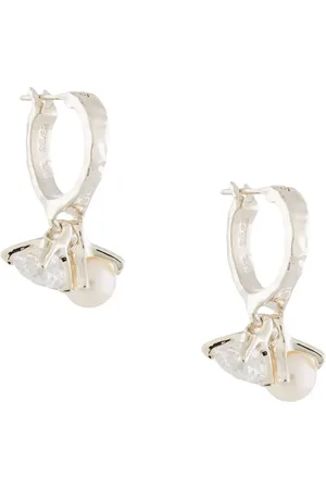 E.M. Aretes con detalle de perla