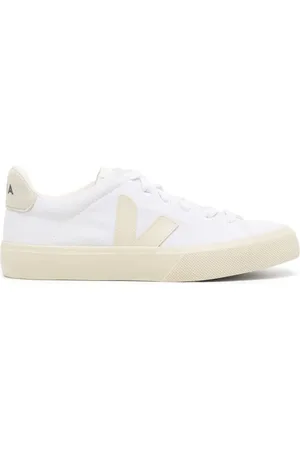 Veja Tenis bajos Campo
