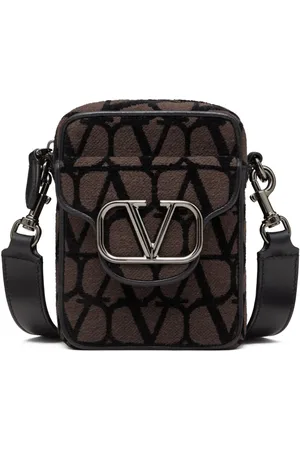 VALENTINO GARAVANI Mochila tipo mensajero con placa VLogo