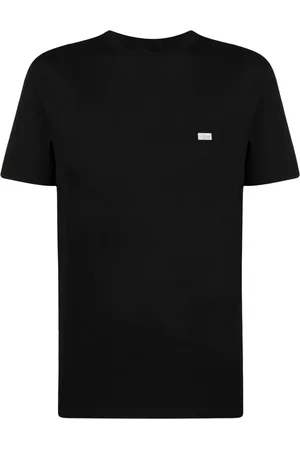 Izzue Playera con parche del logo