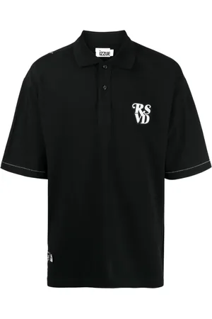 Izzue Playera tipo polo con parche del logo