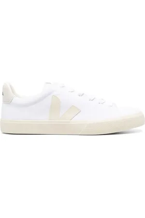 Veja Tenis bajos Campo