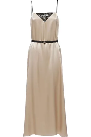 Prada Vestido satinado con cinturón
