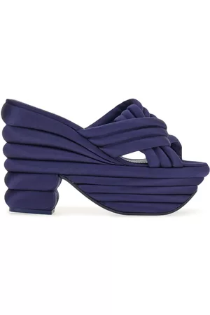Salvatore Ferragamo Mujer Sandalias - Padded-design platform sandals