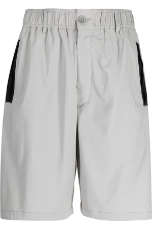 Izzue Shorts con parche del logo