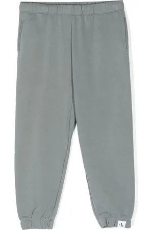 Calvin Klein Pantalones con parche del logo