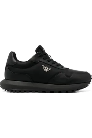 Emporio Armani Tenis con agujetas y dije del logo