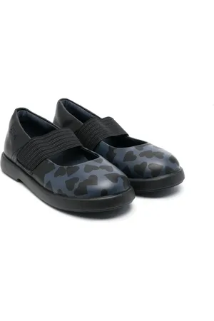 Camper Flats con puntera redonda