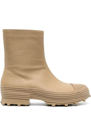 Camper Botas Traktori