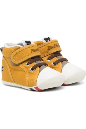 Miki House Zapatillas con logo bordado