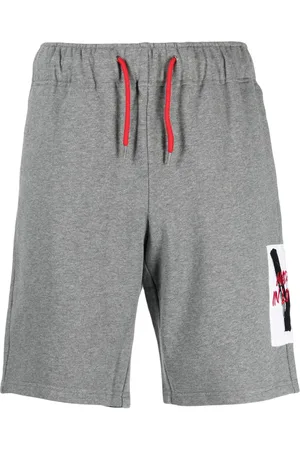 Ports V Shorts deportivos con parche del logo