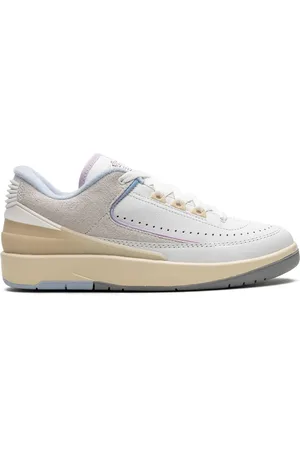 Jordan Tenis Air 2 Low Look Up In The Air