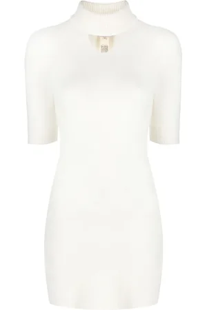 Patou Vestido corto con cuello redondo