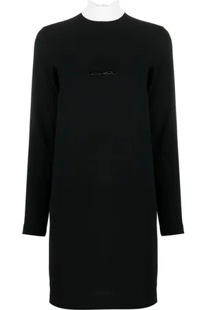 Nº21 Vestido con detalle de mascada