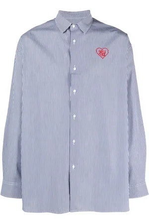 Family First Camisa con logo bordado y estampado de rayas