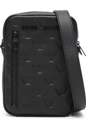 Emporio Armani Mochila tipo mensajero con monograma en relieve