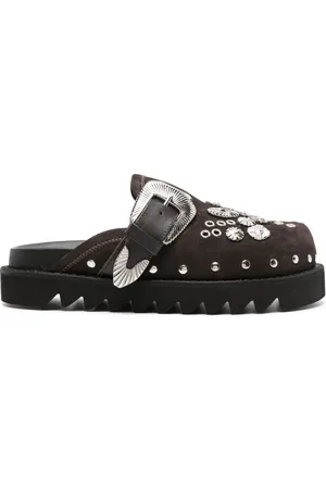 TOGA PULLA Mules con detalles de ojales