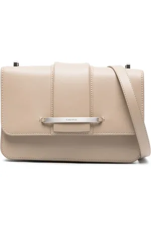 Calvin Klein Bolsa crossbody con placa del logo