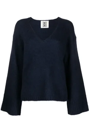 By Malene Birger Suéter con hombros caídos y cuello en V