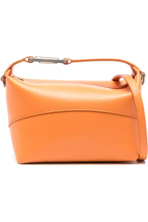 Eera Tote Moon