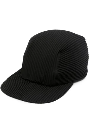 Issey Miyake Gorra con detalle plisado