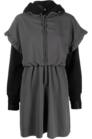Maison Margiela Vestido corto a capas con capucha