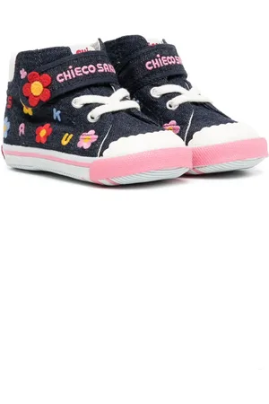 Miki House Tenis de mezclilla con bordado floral