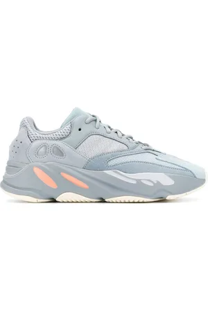 adidas Tenis Inertia de adidas x Yeezy Boost 700