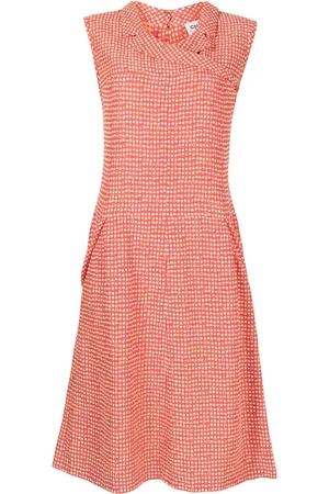 CHANEL Vestido midi con estampado de cuadros y logo CC 2001