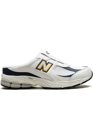 New Balance Mules tipo tenis 2002R "White / Blue"