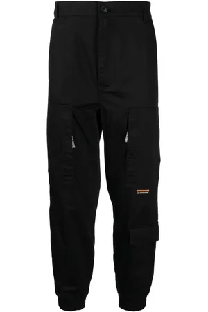 Izzue Pantalones tapered