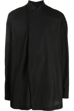 JULIUS Camisa con cuello falso y costuras expuestas
