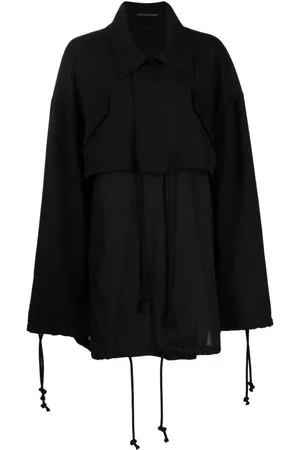 YOHJI YAMAMOTO Capa con paneles y cordones