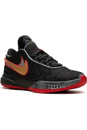 Nike Tenis LeBron 20