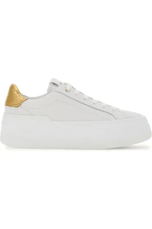 Salvatore Ferragamo Tenis Wedge con parche del logo