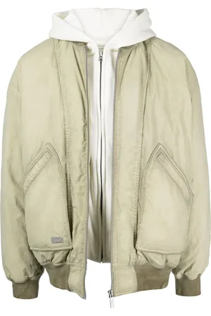 Izzue Chamarra bomber con placa del logo