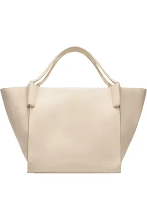 Bally Tote Arkle
