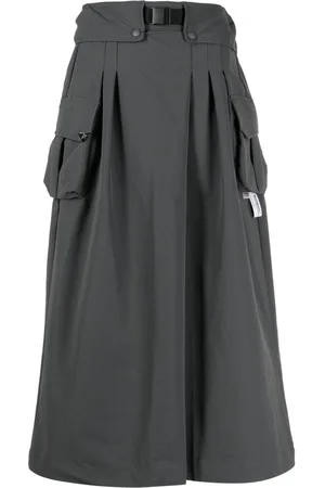 Musium Div. Pantalones anchos con solapa