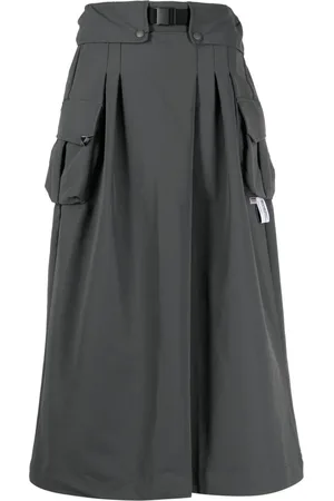 Musium Div. Pantalones anchos con solapa