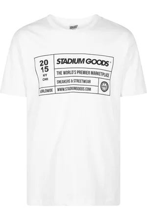 STADIUM GOODS® Playera Shoe Box