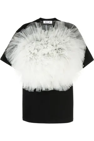 ACT N°1 Playera de tul con detalle de pompón