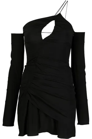 Nº21 Vestido corto con hombros descubiertos