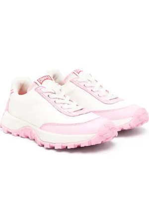 Camper Tenis con agujetas y parche del logo