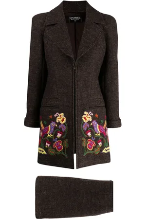 CHANEL Traje de falda con bordado floral 1997