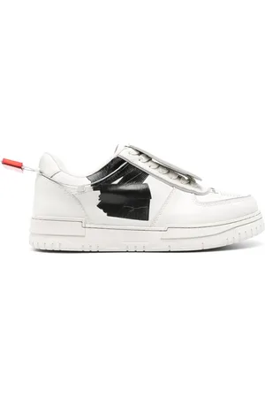 44 Label Group Tenis Avril