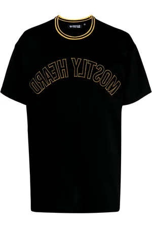MOSTLY HEARD RARELY SEEN Playera Varsity con logo bordado