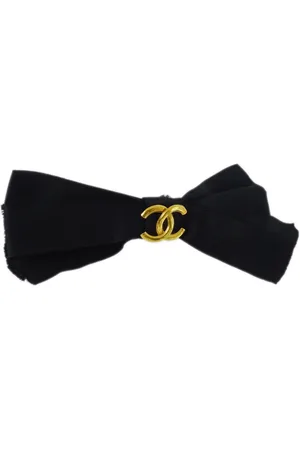 CHANEL Pasador para el cabello Bow con logo CC