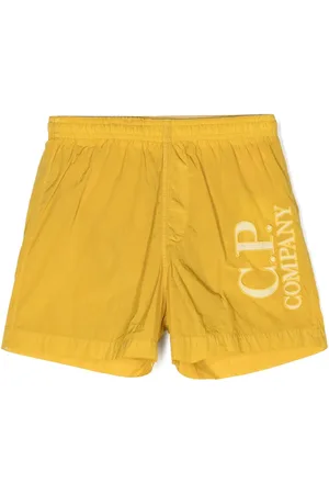 C.P. Company Shorts de playa con logo bordado