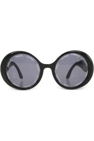 CHANEL Lentes de sol con armazón ovalada