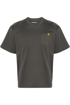 SACAI Playera con logo bordado